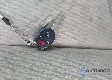 2011 Subaru Legacy 2.5I Premium z USA, uszkodzony, nr VIN 4S3BMBH69B3217226